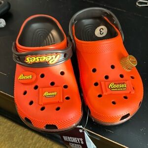 Reese’s Crocs (LIMITED)